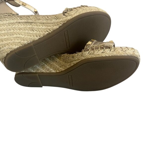 Marc Fisher Kegan Metallic Wedge Sandals Stud Heels Leather Size 7.5 Women's - Picture 9 of 13